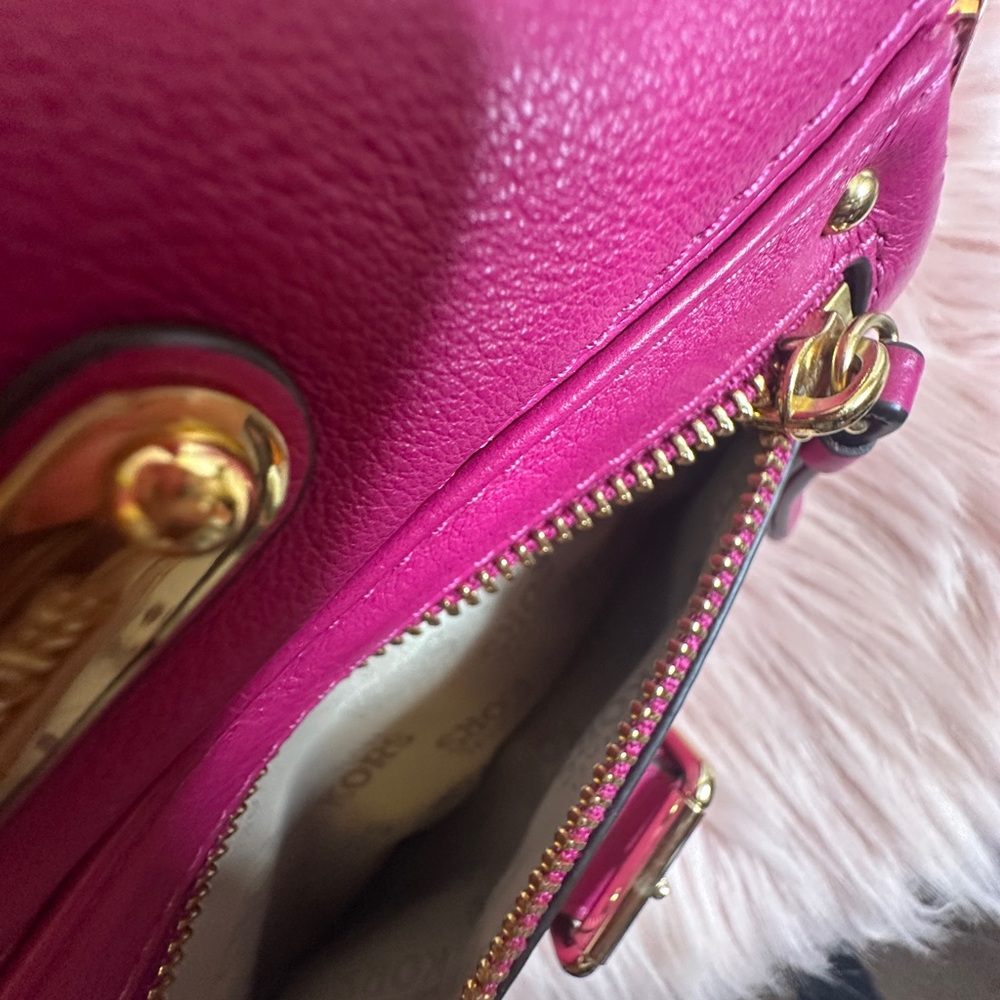 Michael Kors Fuchsia Leather Hobo Bag - Picture 6 of 17